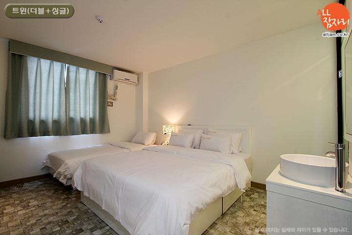 The Hotel Bon Σουγόν Δωμάτιο φωτογραφία