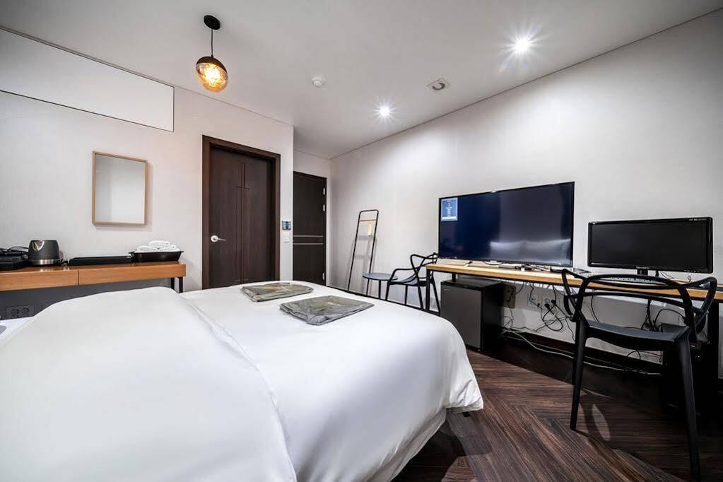 The Hotel Bon Σουγόν Εξωτερικό φωτογραφία